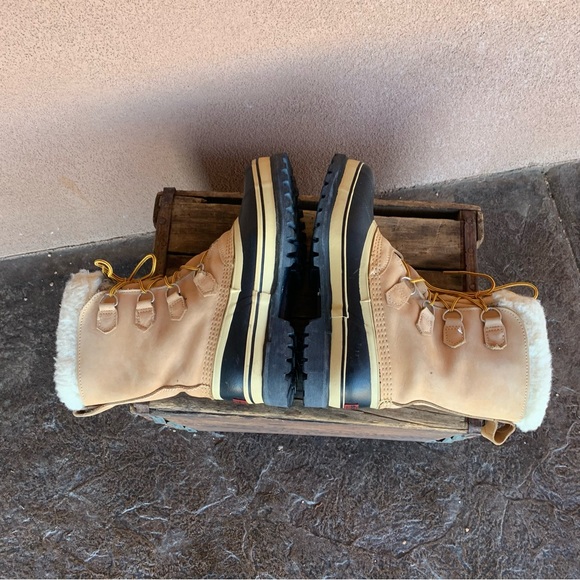 Sorel Caribou Winter Boots - Picture 7 of 10